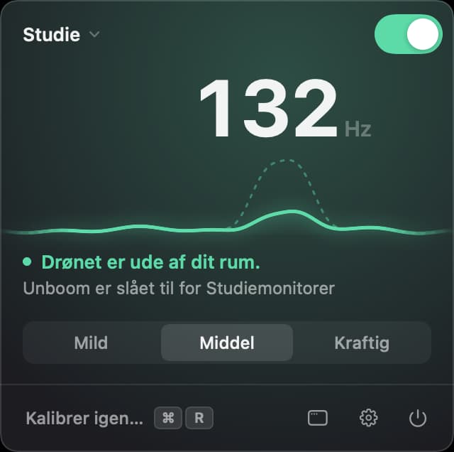 Unbooms panel på menulinjen med kontakten slået til og drønet ved 132 hertz dæmpet